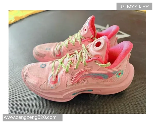 李宁携手足球巨星打造专属鞋款引领运动时尚新潮流